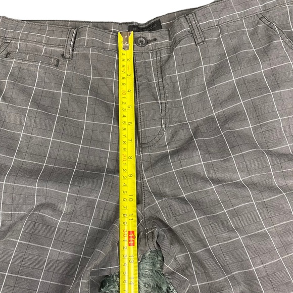 KENNETH COLE Men's Dark Grey Plaid Flat Front Shorts Size 40 - Picture 7 of 11